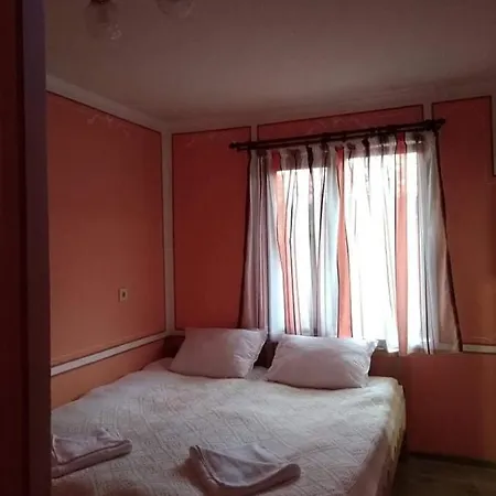 Konukevi тороманова къща 3*